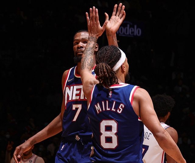 广东喜忧参半！徐杰暴走王洪泽崛起，张皓嘉遭弃麦考尔复出补短板