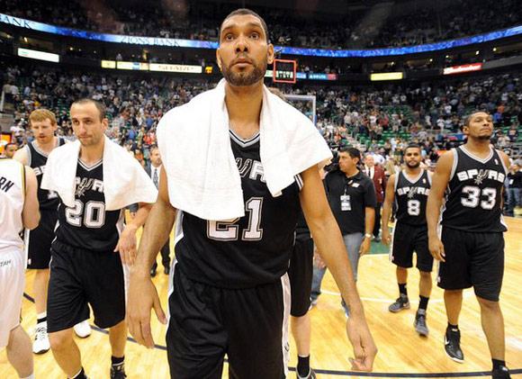 爱德华兹23分文班亚马29+7 森林狼1分险胜马刺