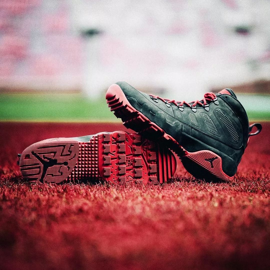 大胜25分抡圆了，湖人做对4件事，一人适合打替补，一人是风向标