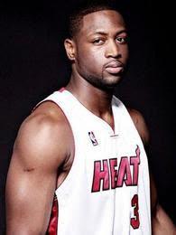 阿森纳3-1拜仁，廷贝尔、马杜埃凯、马丁内利破门，诺伊尔送礼