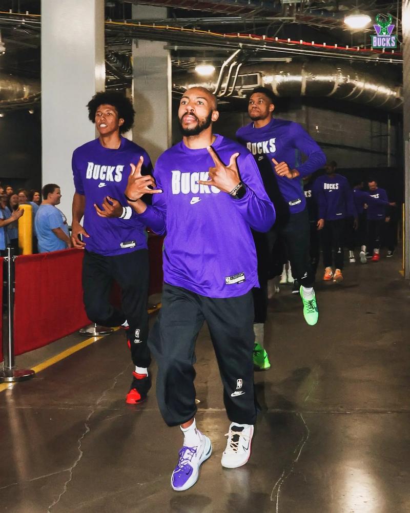 轰55分11板5断3帽，小卡成NBA历史首人！快船斩东部第一豪取4连胜