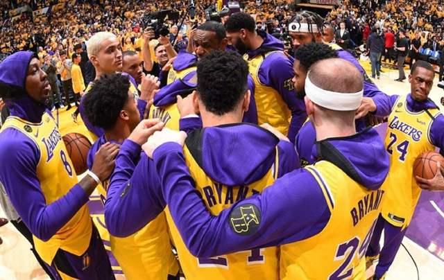 JDG 3-1击败WBG，晋级冒泡赛最后一轮！xun猛如战神，scout状态回暖