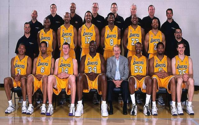 中超：山东泰山2-2深圳队，连续不败