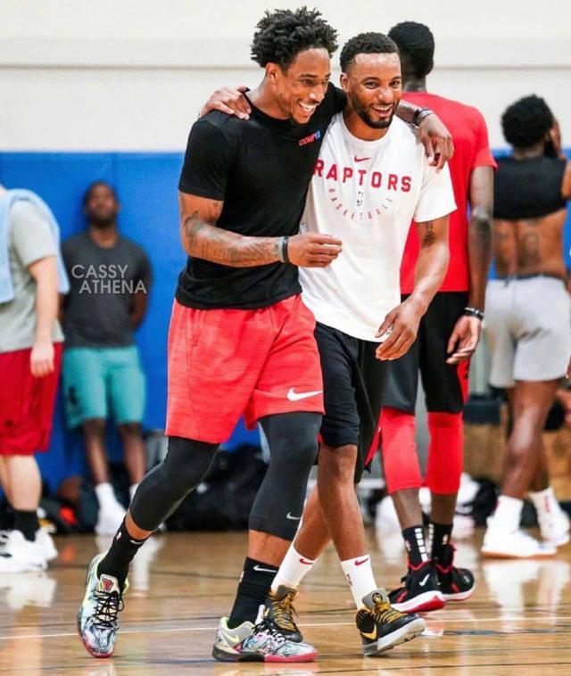 吉鲁帽子戏法助阿森纳3-0胜奥林匹亚科斯晋级欧冠16强