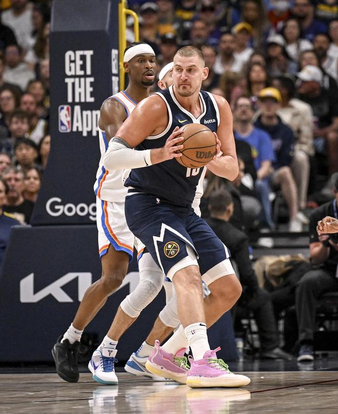 欧冠八强全部出炉，新贵强势晋级引爆热议